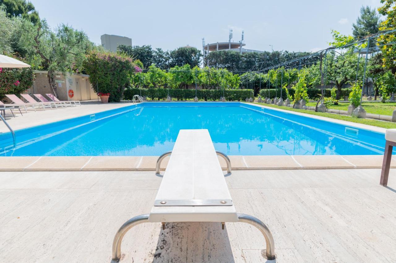 Villa Luisa Bari Exteriör bild